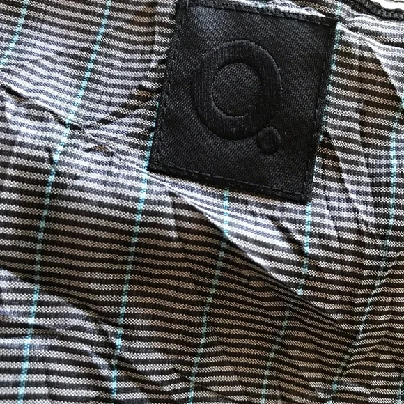 QUE, us 8 size pinstripe balloon dress. - Picture 4 of 5